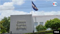Muchos acusan al Consejo Supremo Electoral de Nicaragua de estar al servicio de los intereses del partido de gobierno. [Foto: Houston Castillo, VOA]