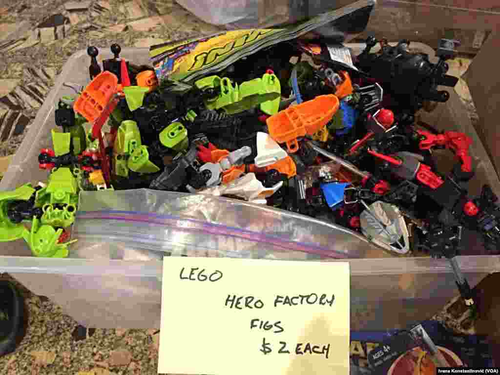 "Ratovi zvezda" igračke kultnog danskog proizvođača kocki za slaganje "Lego"