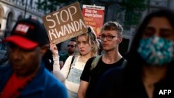 L'accord sur l'expulsion de migrants vers le Rwanda signé entre Kigali et Londres avait été vivement dénoncé par certains Britanniques.