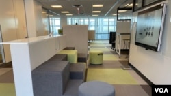 Potencijalni prostor za grupne sastanke u laboratoriji Workplace Workplace Lab koja se nalazi u sjedištu američke administracije opšte službe (GSA) u Washingtonu, 11. avgusta 2023.