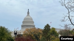 Una vista general edificio del Capitolio en Washington, el 7 de novimebre de 2023. [Foto: Diaa Bekheet, VOA]
