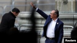 El Presidente de Colombia, Gustavo Petro, llega a una ceremonia oficial en el palacio de gobierno de La Moneda, en Santiago, Chile, el 11 de septiembre de 2023.
