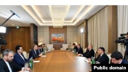  Prezident İlham Əliyevin İran xarici işlər naziri Hüseyn Əmir Abdullahiyani ilə görüşü (foto : Azərbaycan Prezident Administrasiyası)