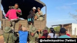 El ministro de la Defensa de Venezuela, Vladimir Padrino, divulgó imágenes de las labores que desarrollan para atender a la población del territorio Esequibo. 