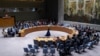 Anggota Dewan Keamanan PBB memberikan suara dalam pertemuan Dewan Keamanan tentang konflik antara Israel dan Hamas, di markas besar PBB di New York, AS, 25 Oktober 2023. (Foto: REUTERS/David 'Dee' Delgado)