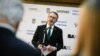 Посол України в Аргентині Юрій Клименко в культурному центрі Сан Мартін y Буенос-Айресі на премʼєрі фільму Шона Пенна "Superpower"