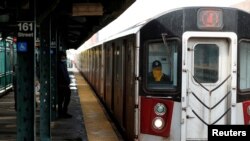 jirgin karkashin kasa a birnin New York