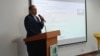 Roberto Abdul, presidente de Súmate y miembro de la Comisión Nacional de Primaria durante una presentación.