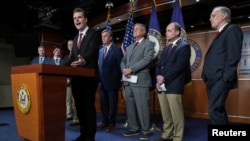 El legislador republicano Matt Gaetz habla durante una conferencia de prensa en el Capitolio sobre la ley de inteligencia FISA el 10 de abril de 2024.