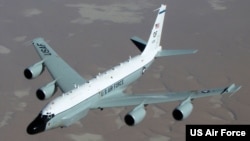 미 공군의 RC-135V ‘리벳조인트’ 정찰기
