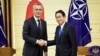 日本首相岸田文雄2023年1月31日与到访的北约秘书长延斯·斯托尔滕贝格（Jens Stoltenberg）会谈。（媒体联访照片）
