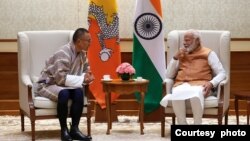 སྲིད་བློན་ཚེ་རིང་སྟོབས་རྒྱལ་དང་སྲིད་བློན་མོ་དྷི་