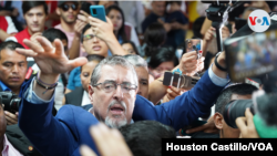ARCHIVO - Bernardo Arévalo, nuevo presidente de Guatemala. [Foto: Houston Castillo, VOA]