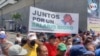 Trabajadores venezolanos participan en una protesta para exigir salarios dignos en Venezuela. 