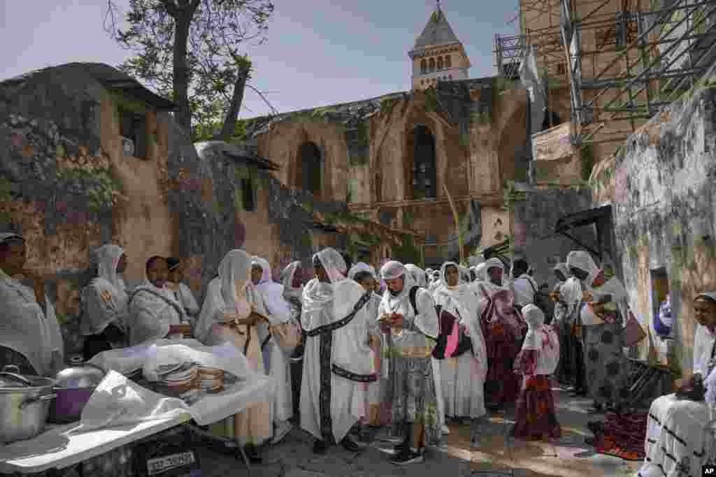 የኢትዮጵያ ኦርቶዶክስ ተዋሕዶ ቤተ ክርስቲያን ምእመናን&nbsp;የሆሳዕናን በዓል በእየሩሳሌም አክብረዋል፡፡