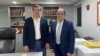 Ricardo Cusanno, presidente de la junta ad-hoc que interviene a la Cruz Roja en Venezuela, posa junto al secretario de esa organización, Mario Santimone, en Caracas.
