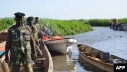 La Force multinationale mixte, composée des forces armées du Nigeria, du Niger, du Tchad et du Cameroun, a été créée en 1994 pour lutter principalement contre la criminalité transfrontalière.