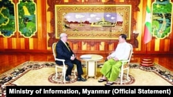 ရုရှားနိုင်ငံ TAR-TASS Media ရဲ့ တွေ့ဆုံမေးမြန်းမှုအတွင်းတွေ့ရတဲ့ ဗိုလ်ချုပ်မှူးကြီးမင်းအောင်လှိုင်