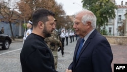 Borrell tokom susreta za Zelenskim u Kijevu.