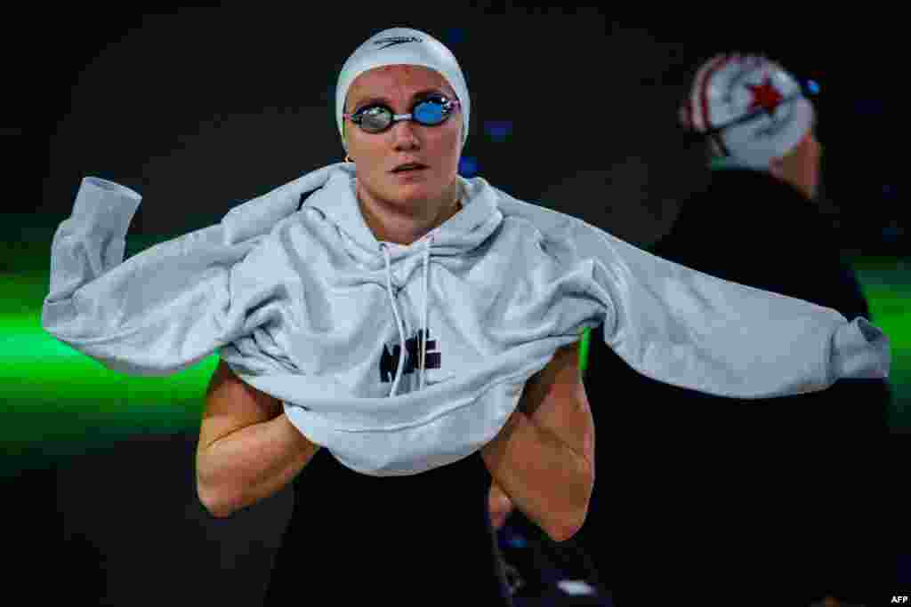 Australia's Ariarne Titmus prepares to compete in the womens 400m freestyle heats during the Australian Swimming Trials at the Brisbane Aquatic Centre.