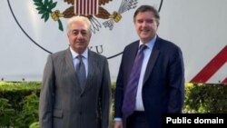 Ceyms O`Brayn və Qubad İbadoğlu (Mənbə: Sosial şəbəkə)
