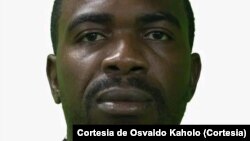 Osvaldo Kaholo, professor universitário e tenente das Forças Angolanas na reserva