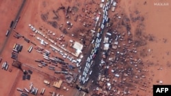 This handout satellite photograph taken Apr. 28, 2023, and released by Maxar Technologies, shows a major crossing point at the Sudanese border of Argeen with Egypt. (AFP photo / Satellite image ©2023 Maxar Technologies)