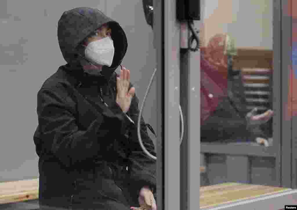 Radio Free Europe/Radio Liberty (RFE/RL) journalist Alsu Kurmasheva, who holds Russian and U.S. citizenship, attends a court hearing after being detained on suspicion of failing to register as a "foreign agent," in Kazan, Russia. REUTERS/Alexey Nasyrov