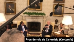 El presidente de EEUU, Joe Biden, a la derecha, recibe a su homólogo de Colombia, Gustavo Petro, en la Casa Blanca, el 20 de abril de 2023.