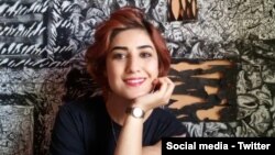 آتنا فرقدانی نقاش، کاریکاتوریست و زندانی سیاسی