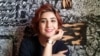وکیل آتنا فرقدانی از محکومیت موکلش به شش سال حبس خبر داد؛ او دادگاه را «نمایشی» خواند