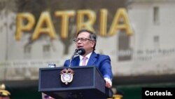 El presidente Gustavo Petro en la ceremonia de ascenso a subtenientes ‘Curso General Jorge Duarte Blum’. [Foto: Presidencia de Colombia]