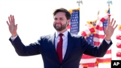 Senator Džej Di Vens