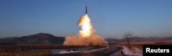 북한의 고체연료 대륙간탄도미사일(ICBM) 화성-18형.