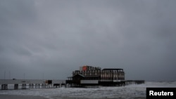 Una vista del muelle de la calle principal de Daytona Beach antes de la llegada prevista del huracán Nicole, en Daytona Beach, Florida, EEUU, el 9 de noviembre de 2022.
