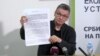 Aleksandar Jovanović, lider Ekološkog ustanka i poslanik sa liste "Srbija protiv nasilja", govori o ugovoru između Vlade Srbije i bivšeg predsednika SAD Donalda Trampa o ustupanju zgrade Generalštaba Srbije, na konferenciji za novinare u Beogradu, 13. marta 2024. (Foto: FoNet)
