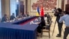 Ministar spoljnih poslova Ukrajine Dmitro Kuleba razgovara sa ministrom spoljnih poslova Kine Vang Jijem na sastanku u južnom kineskom gradu Guangdžou, 24. jula 2024, na fotografiji napravljenoj od video snimka koji je objavilo Ministarstvo spoljnih poslova Ukrajine.