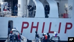 菲律賓、美國和日本的海岸警衛隊在菲律賓海岸外舉行海岸防衛聯合演習。 （2023年6月6日）（美聯社）