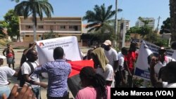 Candidatos a professores manifestam-se em Benguela por integração no sistema educativo, Angola
