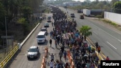 En Fotos: Caravana de miles de migrantes parte de Tapachula rumbo a EEUU