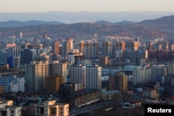 Kavkaz, Markaziy Osiyo, Afg'oniston va Mongoliya - hammasida korrupsiya eng og'ir muammolardan, qonun ustuvorligi va sarmoya yo'lida to'siq