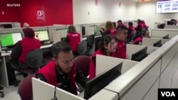 Në një qendër shërbimi përmes telefonit