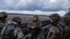 Cómo los ucranianos apoyan al ejército en medio de la incertidumbre financiera