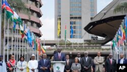 Le président kenyan William Ruto s'adresse aux délégués lors de la séance de clôture du Sommet africain sur le climat au Kenyatta International Convention Center à Nairobi, le 6 septembre 2023.