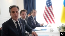 美國國務卿布林肯2024年4月18日與烏克蘭外交部長德米特羅·庫列巴舉行雙邊會議。