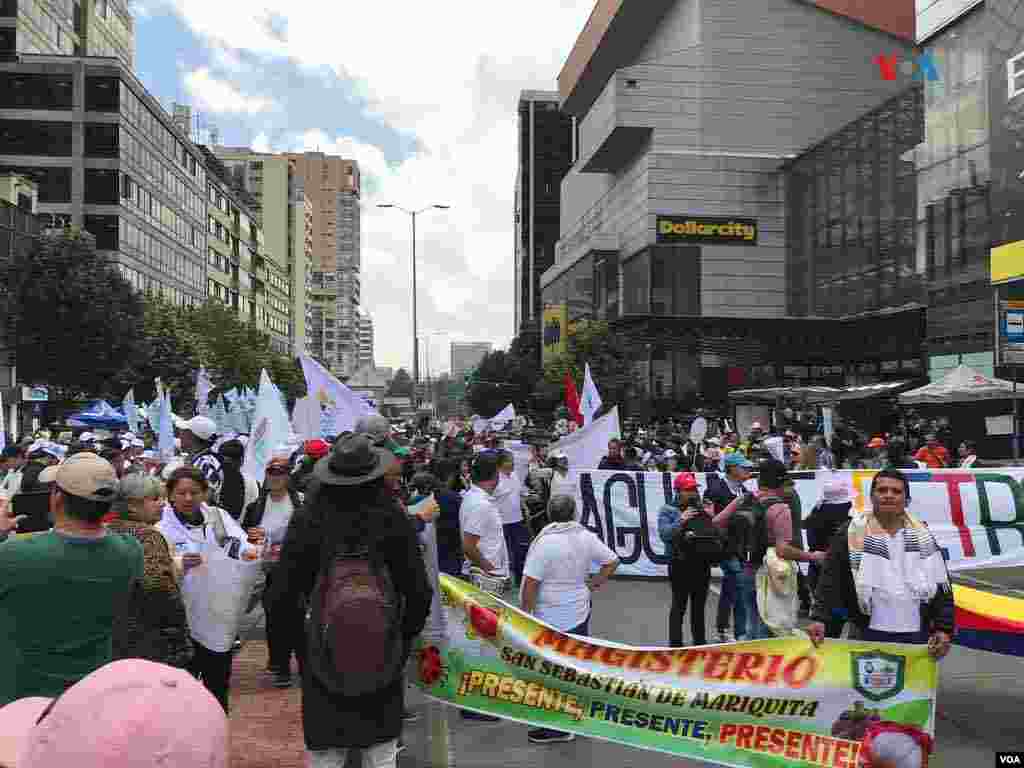Estas manifestaciones tienen como objetivo que los ciudadanos colombianos muestren su apoyo a los proyectos como de reforma laboral. 