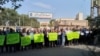 برداشت یک میلیون تومان از حقوق اسفند بازنشستگان تامین اجتماعی؛ مسئولان می‌گویند برای بازنشسته‌ها سهام می‌خریم