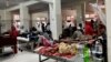 The dengue ward at Dhaka's Shaheed Suhrawardy Medical College and Hospital in Bangladesh. (Redwan Ahmed/VOA)