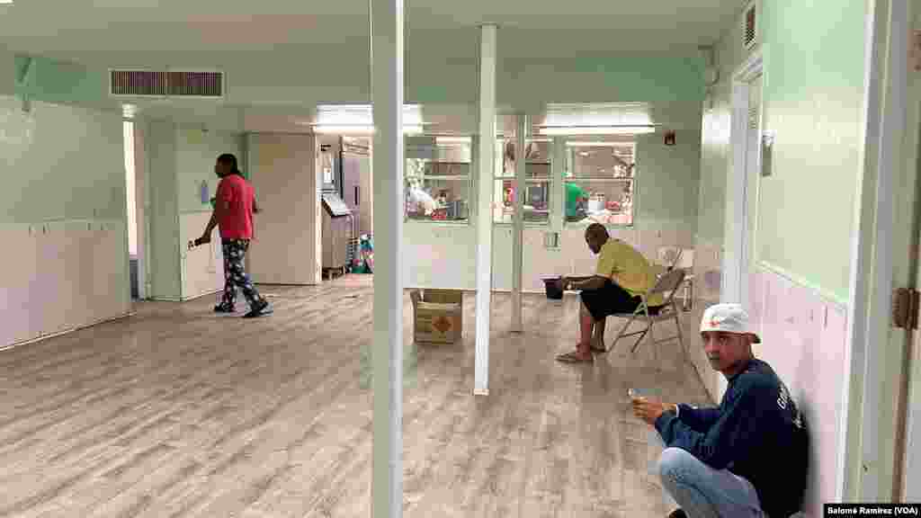 El Centro de Oportunidad en El Paso es el refugio más grande del oeste de Texas y además de migrantes, atiende a personas sin hogar nativas de la ciudad, en El Paso, Texas, el 10 de mayo de 2023. 
