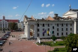 El Teatro Regional Académico de Música y Drama Taras Shevchenko Chernihiv es dañado por un ataque ruso en Chernihiv, Ucrania, el 19 de agosto de 2023.